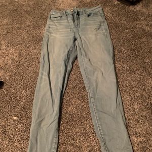 Skinny Blue Jeans (Light Wash)